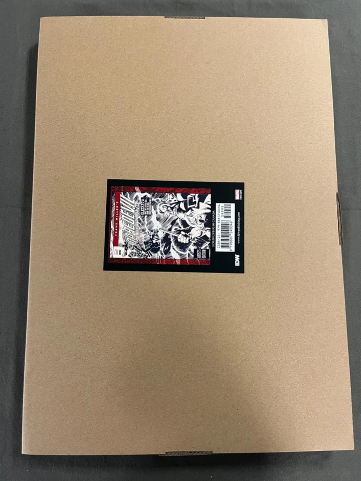 EDICIÓN ARTISTA DAREDEVIL DE FRANK MILLER: NUEVO/ENVUELTO ENCOGIBLE Foto 4 de 4