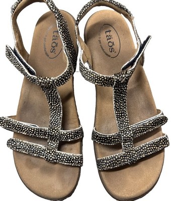 Taos Trophy 2 Cheetah Print Calf Hair Sandals Womens Sz 10 Comfort T-Strap Black