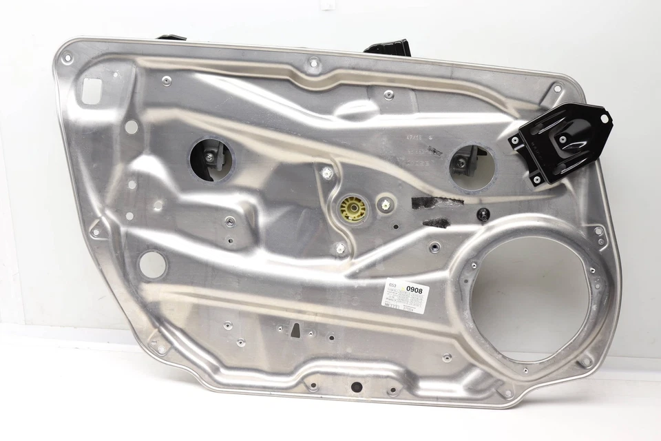 2008-2014 MERCEDES-BENZ C350 - передняя левая дверь окно регулятор с панелью - Изображение 2 из 4