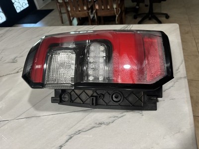 2019-2021 FORD EXPEDITION SPORT RIGHT PASSENGER SIDE RH TAIL LIGHT LED BLACK OEM
