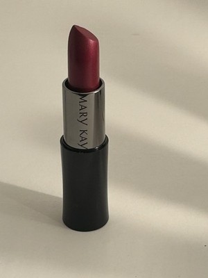 Mary Kay Creme Lipstick BLACK CHERRY  NEW Without Box 0022826