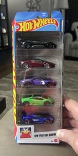 HOT WHEELS MOTOR SHOW 5-CAR MULTI-PACK w/ FERRARI SF90 STRADALE Color Exclusive