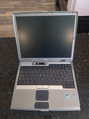 Dell Latitude D600 laptop Untested/Parts/Repair