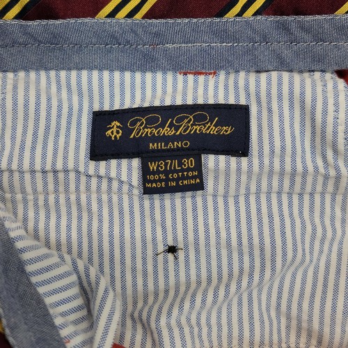 Pantalones chinos Brooks Brothers para hombre 37x30 Milano caqui frente plano recto rojo vino - Imagen 3 de 10