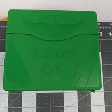 Crayola Crayons Green Plastic Storage Case 64 Count Sharpener Hole RARE Hallmark