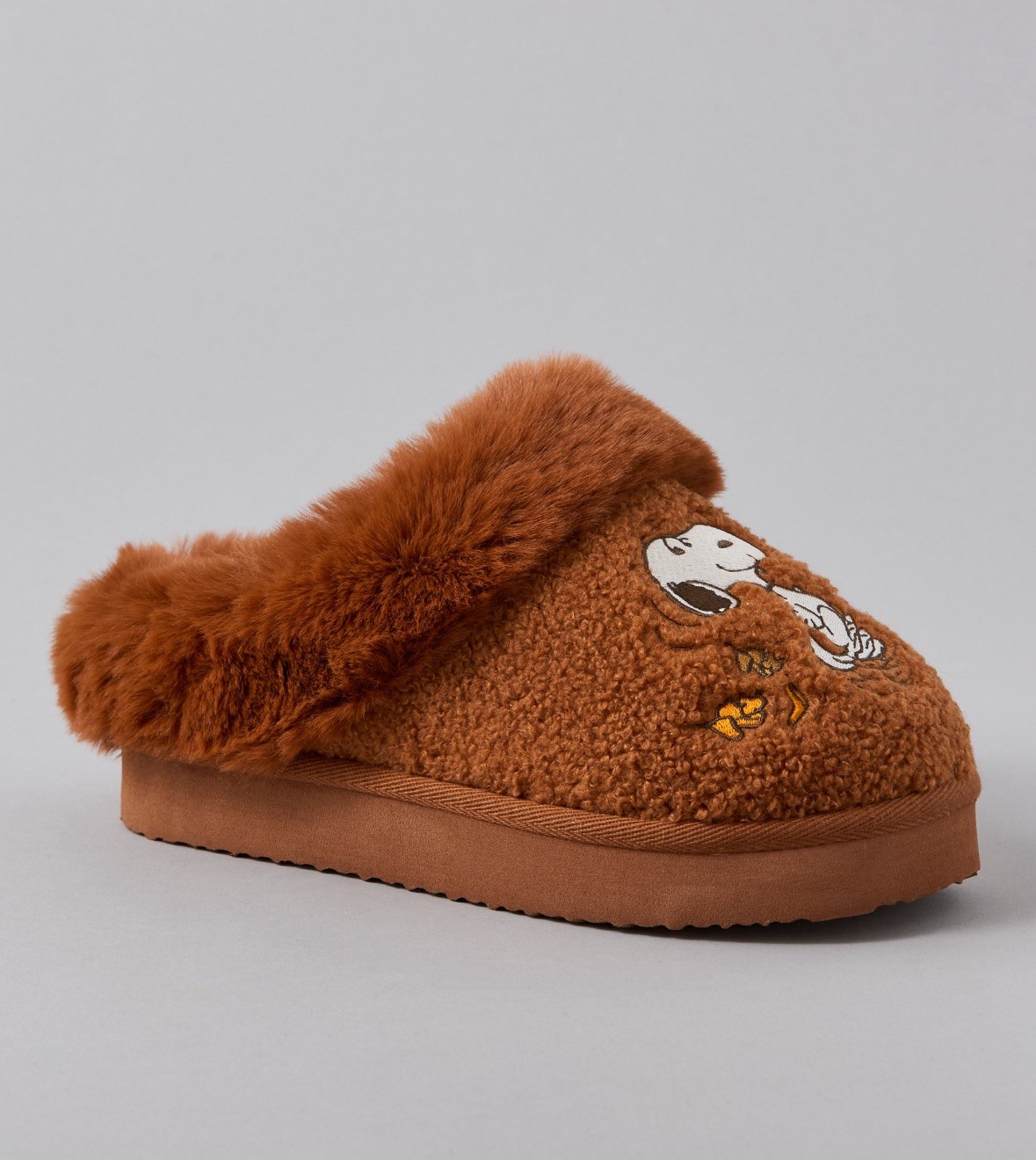 AE Fall Thanksgiving Peanuts Snoopy Slippers American Eagle SIZE  6  *Sold out* image 4