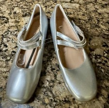 Utopia Girls Silver Mary Jane Dress Shoes Size 13 Flower Strap Flats New