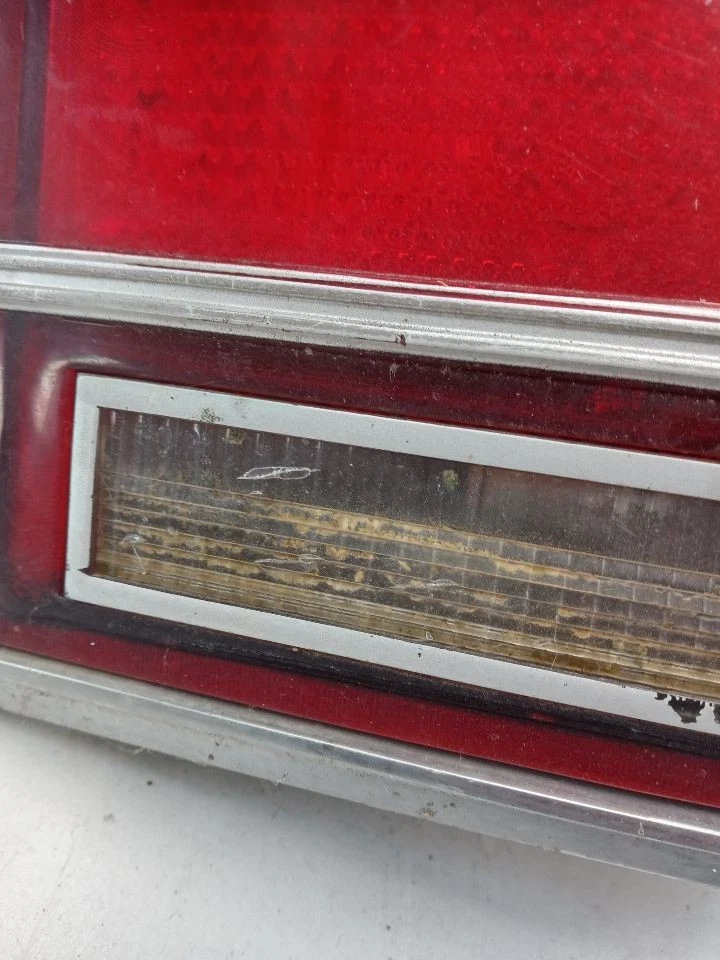 1988 - 1991 原始设备制造商 Mercury COLONY PARK WAGON 乘客右尾灯原始设备制造商已测试  — 第 2/4 张图片