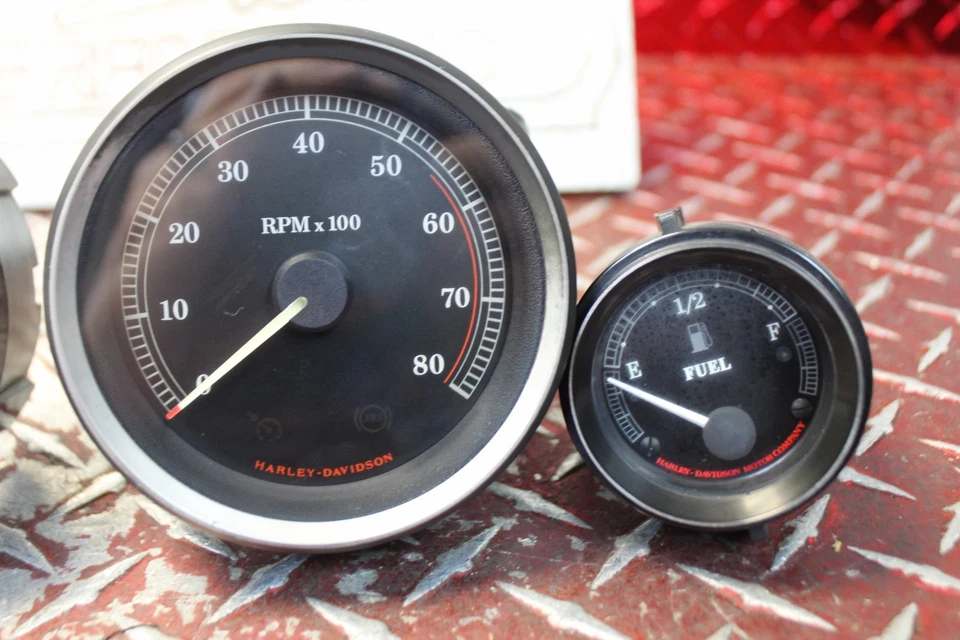 Harley Electra Glide Police 2011 OEM velocímetro tacómetro conjunto de medidores 62 k EG136 Foto 4 de 4