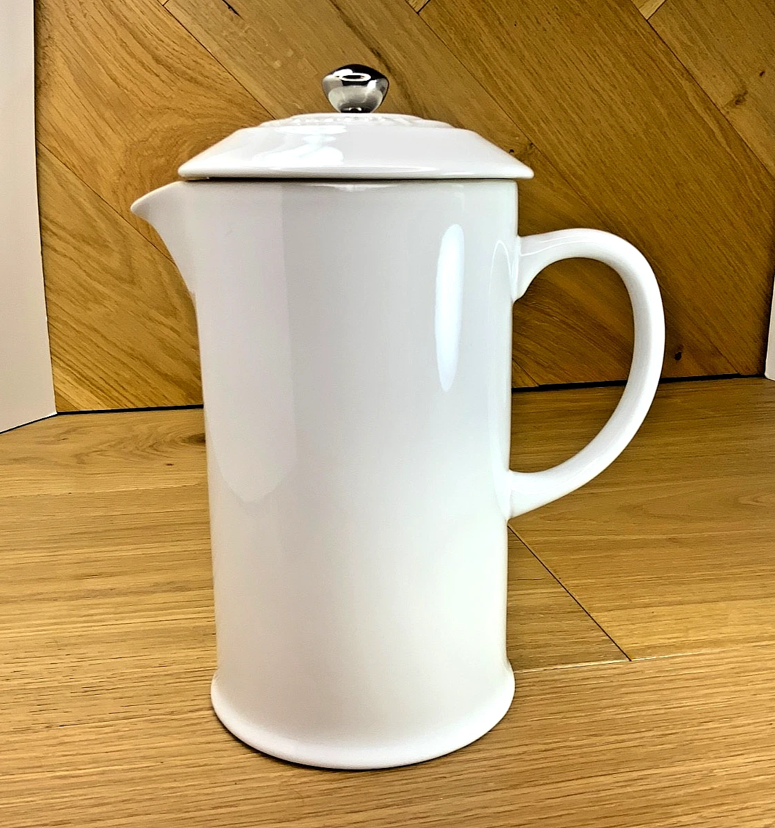 Le Creuset French Press Coffee Maker 34oz Stoneware Model 22-3 Meringue White