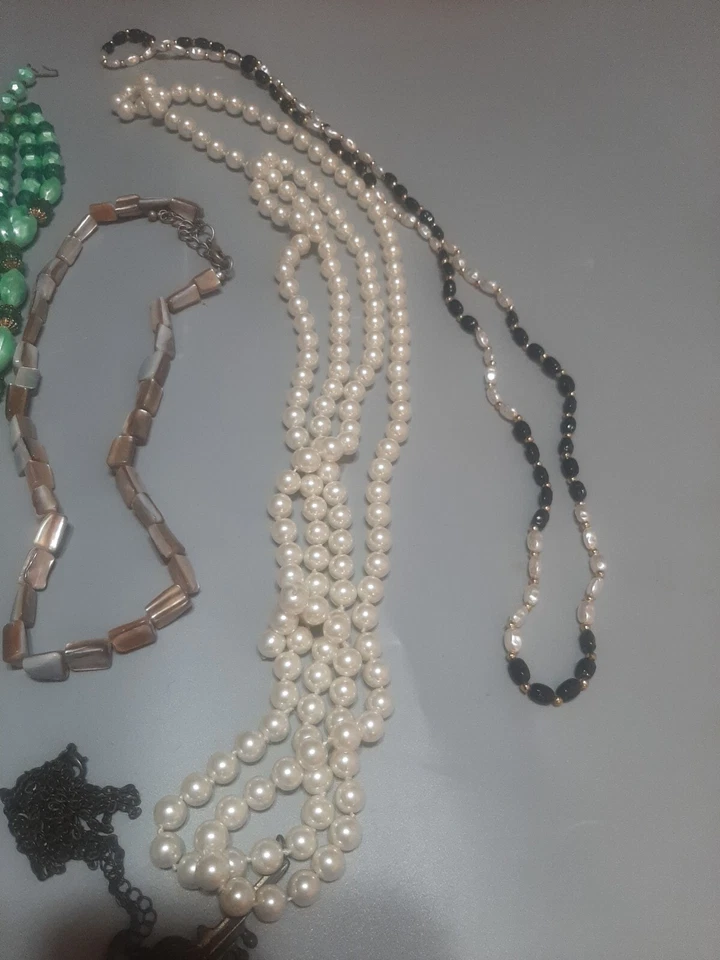 Moda y Bisutería Collar Lote de 12 Piezas Materiales Surtidos Foto 2 de 4