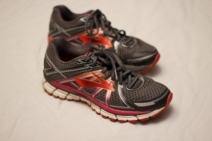 brooks gts seventeen shoes