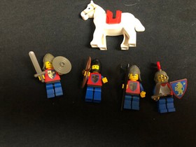 Lego 6061 Siege Tower Castle &rarr; Crusader's Lion Knights Knights Knights from 1984