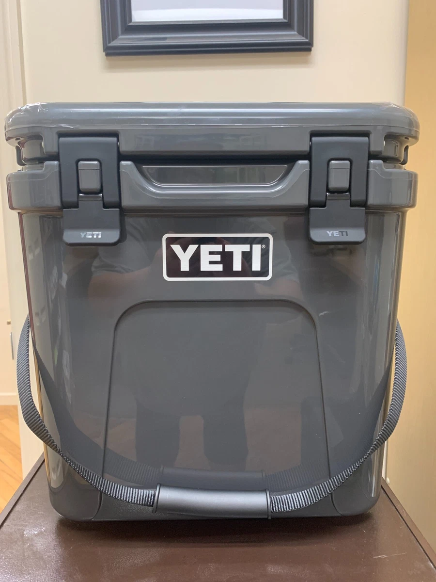 YETI- Roadie 24 Hard Cooler Rescue Red