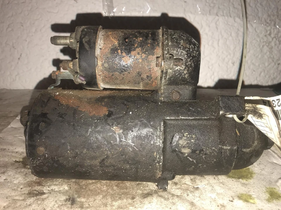 Motor de arranque usado se adapta a: Cadillac Deville 8-273 1988 4,5 grado A Foto 2 de 3