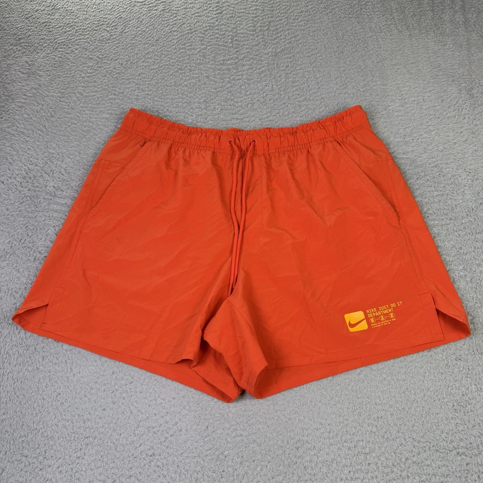Nike Shorts Mens Large Orange Unlimited Dri-FIT 5" Unlined Versatile Logo Spell