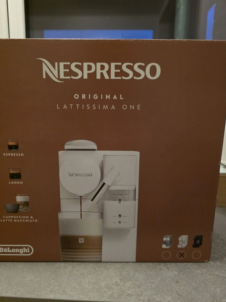 Nespresso Lattissima One, Foto 2 von 2
