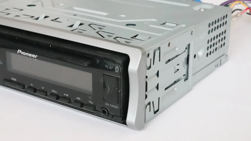 Pioneer DEH S3000BT Autoradio mit CD Player Bluetooth USB TOP - Bild 3 von 4