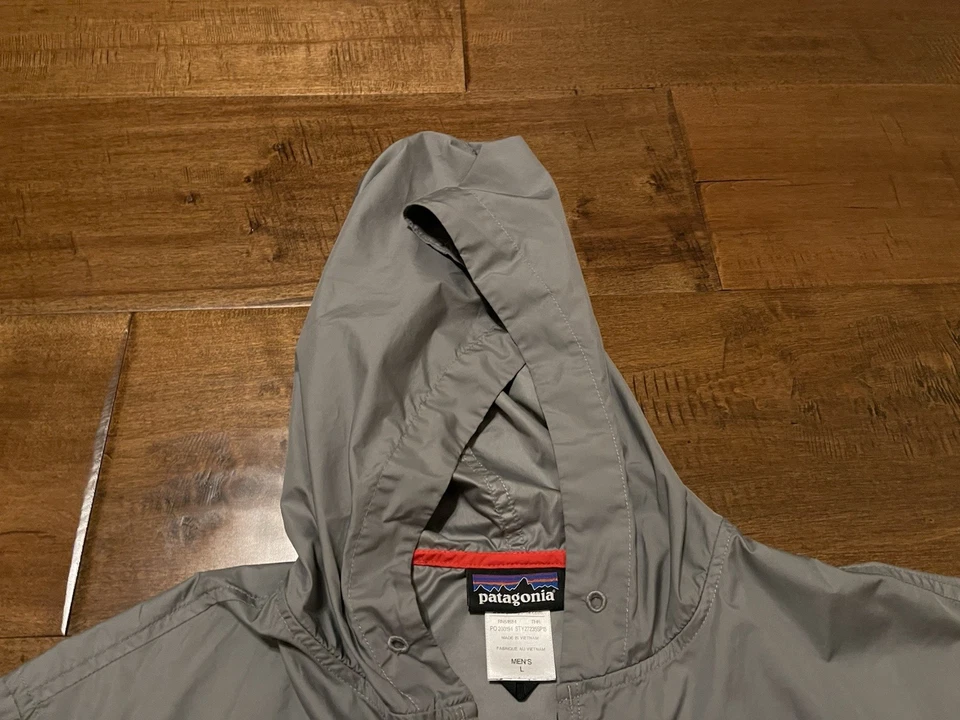 Chaqueta cortavientos Patagonia ligera y variable con capucha gris naranja - grande para hombre Foto 3 de 4