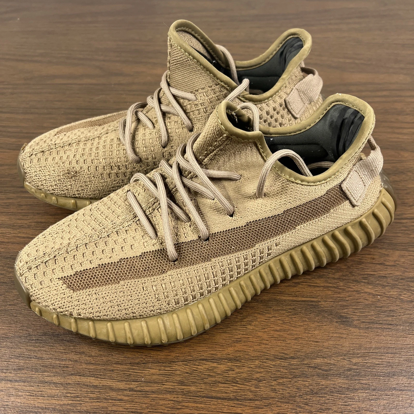 Taglia 8 Adidas Yeezy Boost 350 V2 Earth Marrone Verde Scamosciato FX9033 (Leggi Desc)