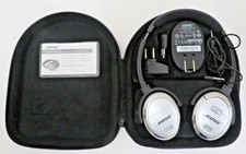 Bose QuietComfort 3 QC3 Noise Cancelling On-ear Wired Headphones Silver Bundle.