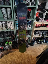 Vintage GNU GT Dragon SNOWBOARD Size 162  Great Condition