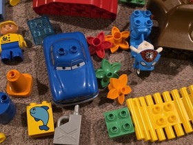 HUGE Lego Duplo lot bulk Figures Train Cars Base Plates And Many Extras 18+ Lbs.