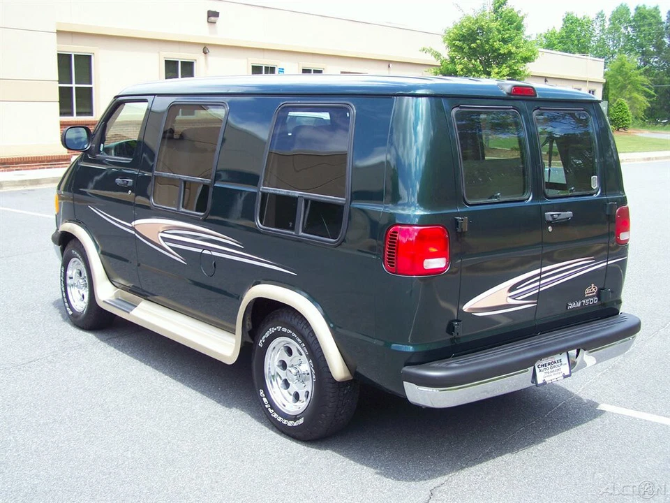 2003 Dodge Ram Van 1-OWNER 8K ORG CONVERSÃO ALCE CARROCERIA CURTA VAGÃO SUPERIOR BAIXO - Imagem 4 de 4