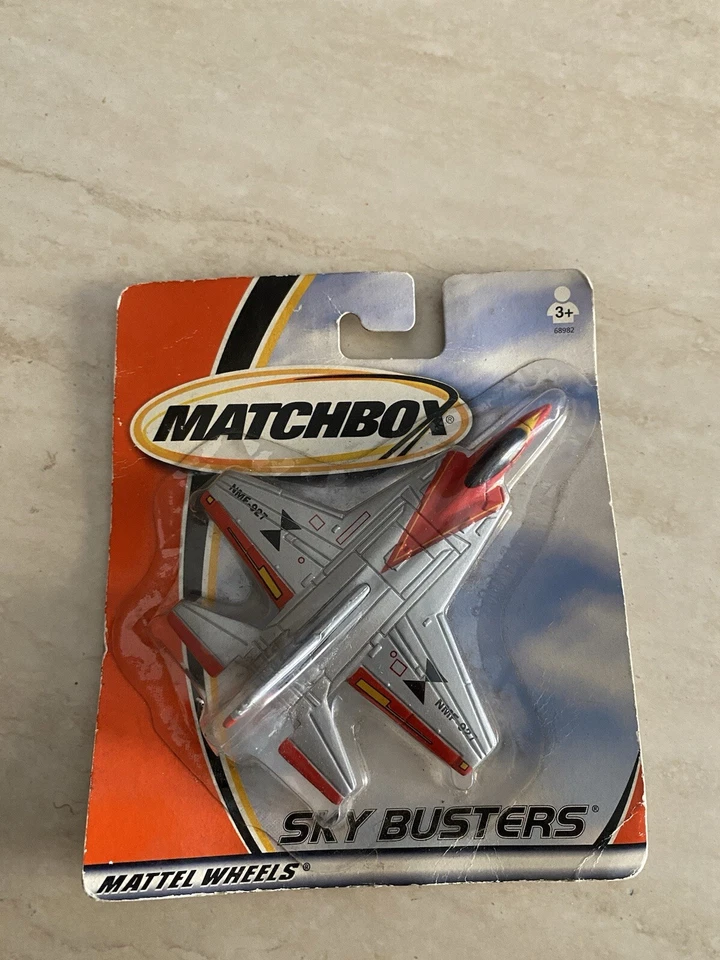 Aereo Matchbox Sky Busters die cast NMF-927 nuovo in blister 2001 da collezione - Immagine 2 di 4