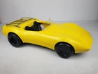 Vintage Vntg 1975 Mattel Barbie Yellow Classy Corvette