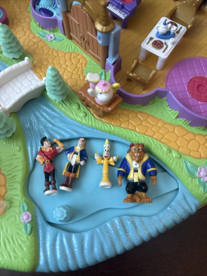 Beauty and the Beast Polly Pocket/Bluebird Castle with figurines - Image 2 of 3