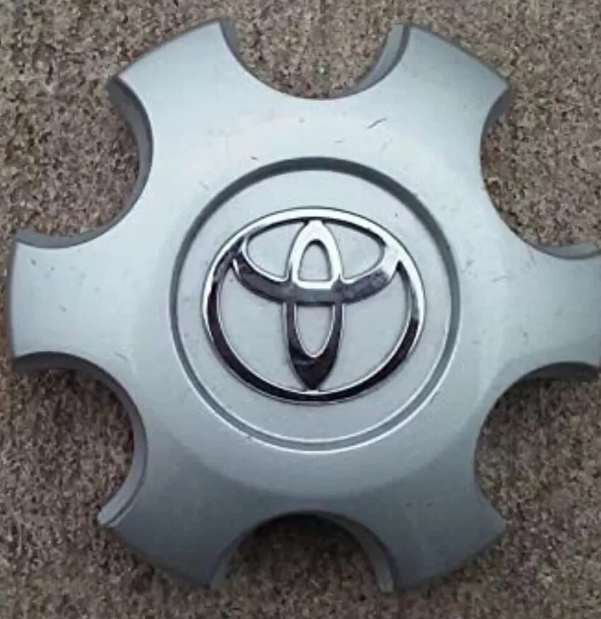 Toyota Tacoma 4Runner 2005 2015 tapa central plateada 42603-AD060 genuina Foto 2 de 2