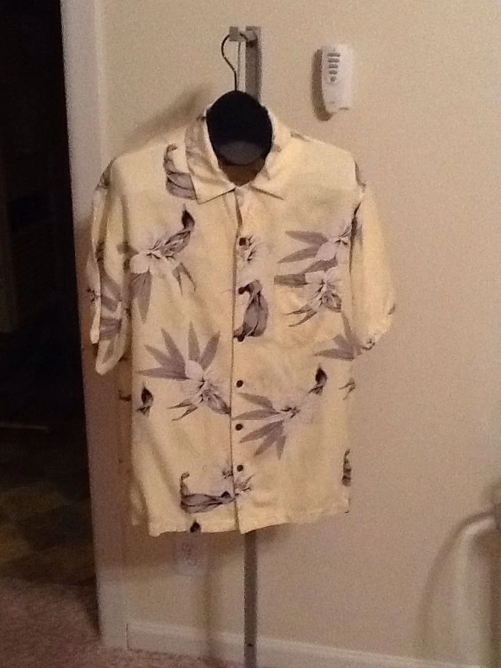 Caribbean Joe Floral Button Front Shirt Size M