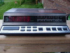 Vintage Spartus Model No 0108.61 DUAL ALARM AM/FM CLOCK RADIO, CLEANED TESTED