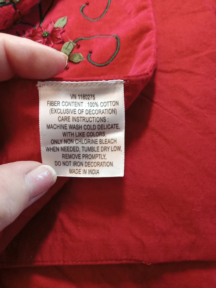 Mantel bordado de terciopelo rojo borgoña de pascua 60x100 Foto 3 de 4