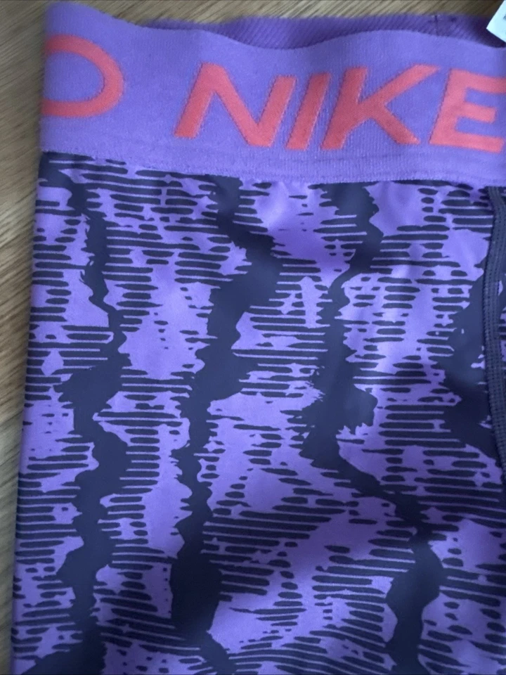 Pantalones Cortos Atléticos de Compresión Nike Pro Dri-Fit Jóvenes Niñas Talla Grande Multiimpresión Foto 4 de 4