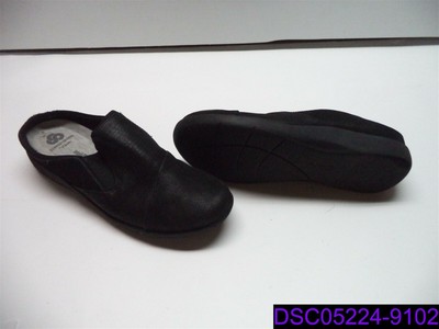 clarks sillian free clog