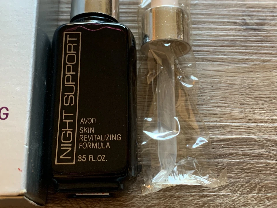 SUERO REVITALIZANTE PARA LA PIEL AVON NIGHT SUPPORT DE COLECCIÓN .85 FL OZ USADO Foto 2 de 4