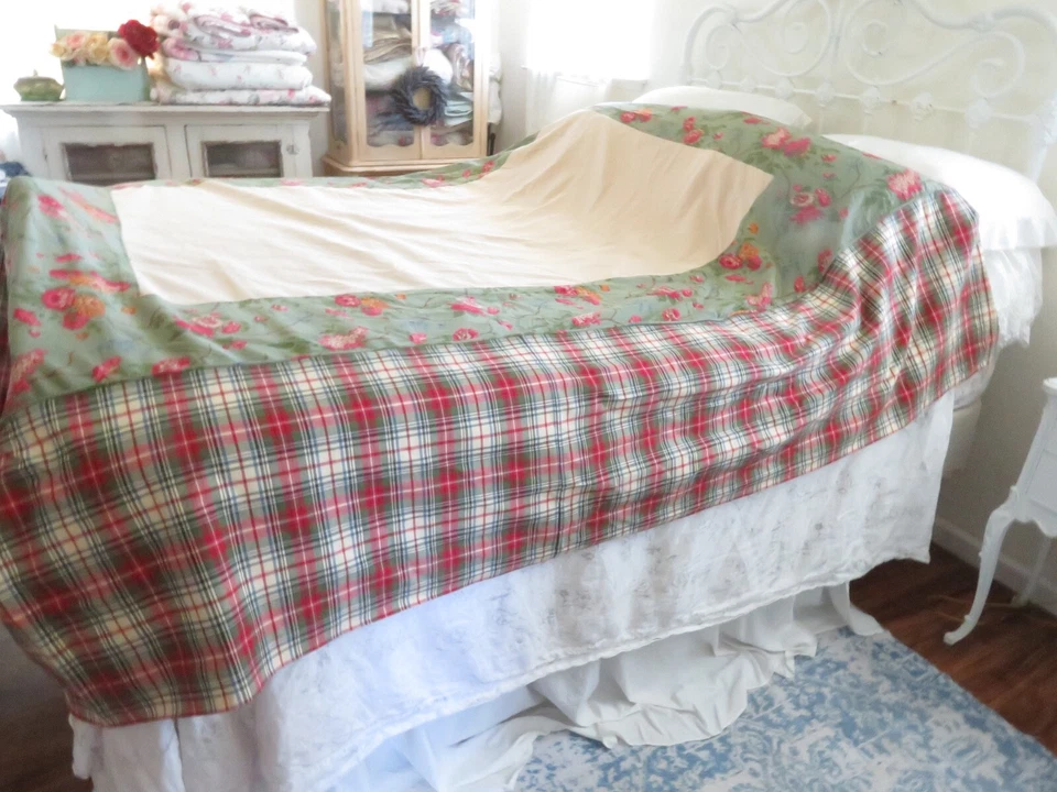 Falda de cama Ralph Lauren vintage hecha a medida ROSA sobre verde salvia con cuadros Foto 3 de 4