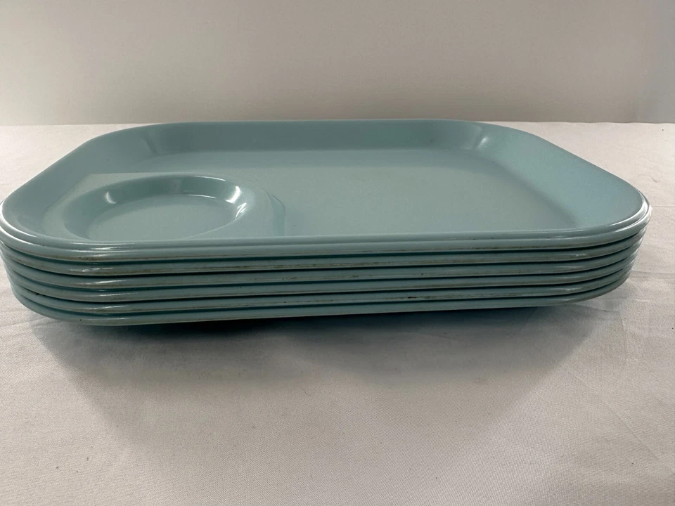 Vintage Rubbermaid Melamine Lunch Plates/Snack Tray Set of 6 - Image 2 of 3
