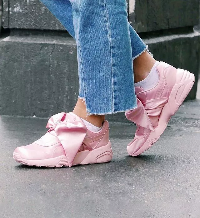 NEW 365054-01 Puma Bow Fenty Pink Sneaker WOMEN SIZE 7.5 |