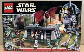 LEGO Star Wars 8038 The Battle of Endor 12 Minifigures 890 Pieces With Box