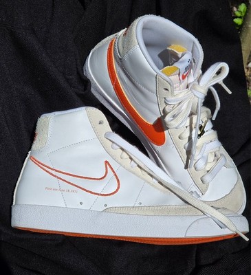 Nike Blazer Mid'77SE ''First use''/Gr. 40,5/weiss-orange-rot-creme/ wie neu me