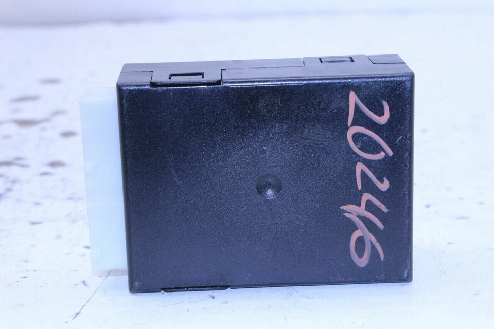 BMW 318i 328i M3 E36 1996-1998 módulo de relé de ventana trasera OEM usado Foto 2 de 4