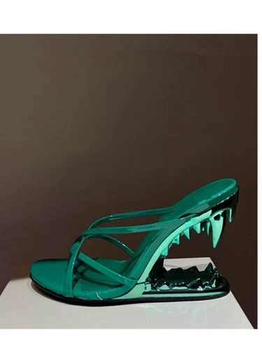 Neu Metallzähne Sandalen mit profilierten Absätzen modische hochhackige Damensandalen - Bild 15 von 39