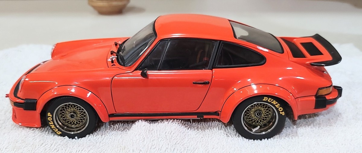 Miniature Exoto Racing Legends 1/18 Porsche 911/934 RSR N°9 Vaillant, Boîte Et Surboîte