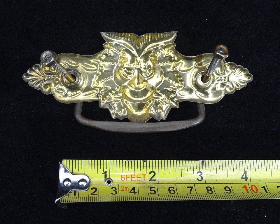 6 VINTAGE VICTORIAN BRASS SATYR DRAWER PULLS GOOD CONDITION +MOUNTING HARDWARE - Image 3 of 3