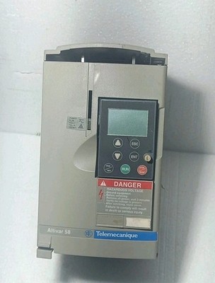 Schneider Electric Altivar 58 ATV58HU18M2 Frequenzumrichter V3.1 le14 -