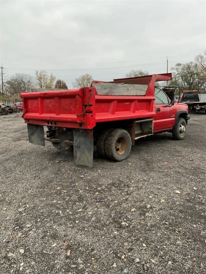 2003-2007 GMC Sierra 2500 Radiator Core Support Classic Style 6.6l Diesel OEM Foto 3 de 4