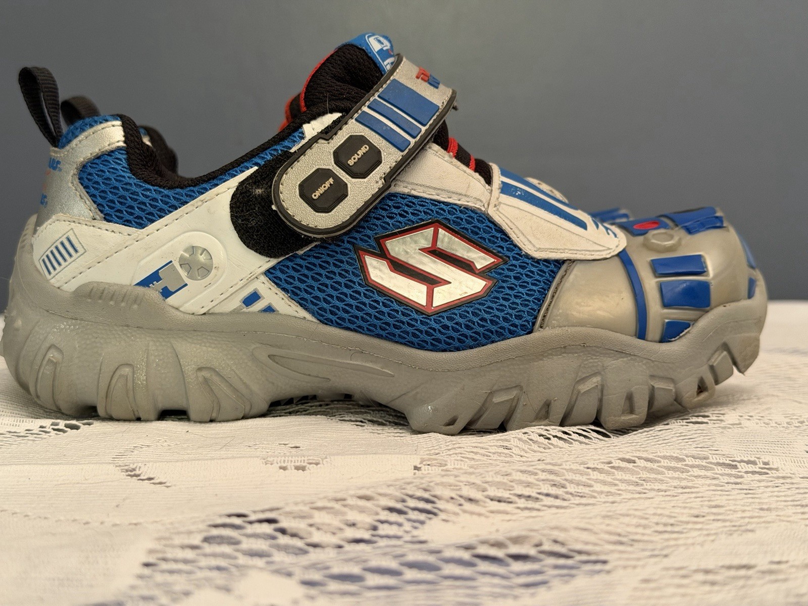 Size 2 Boys  *left Shoe Only Lights